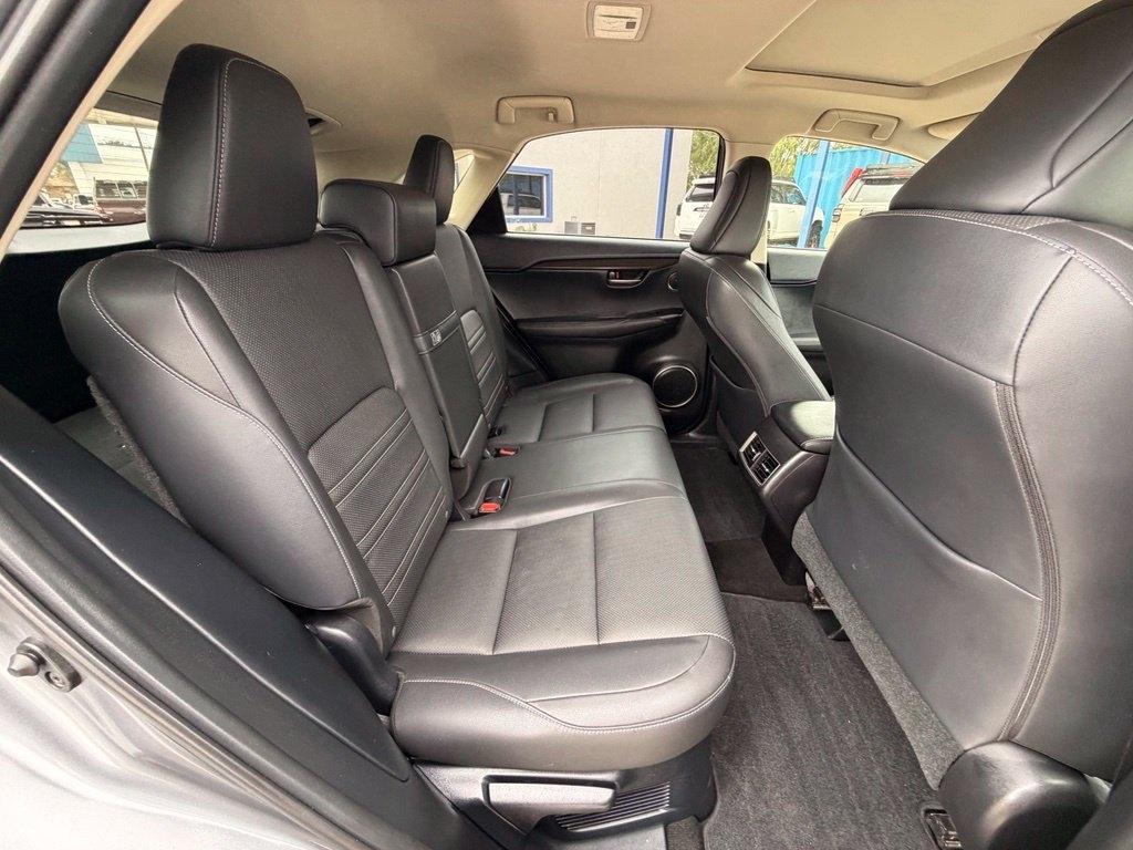 Lexus NX 200t  2015