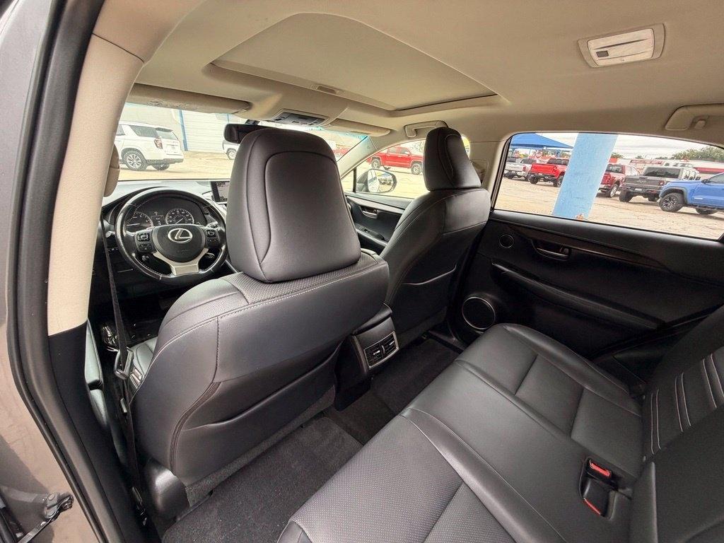 Lexus NX 200t  2015