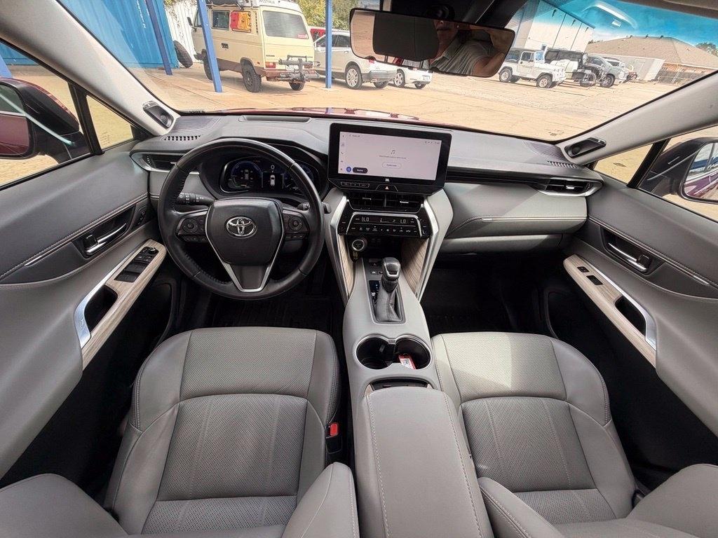 Toyota Venza  2023