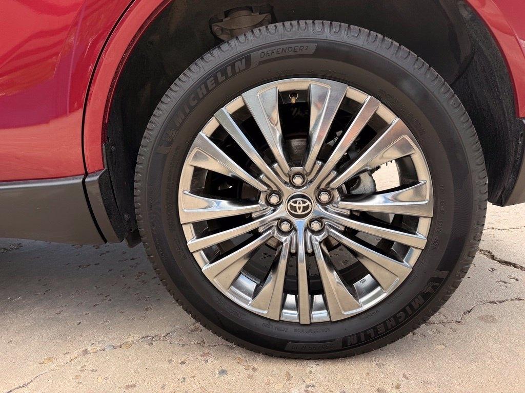 Toyota Venza  2023