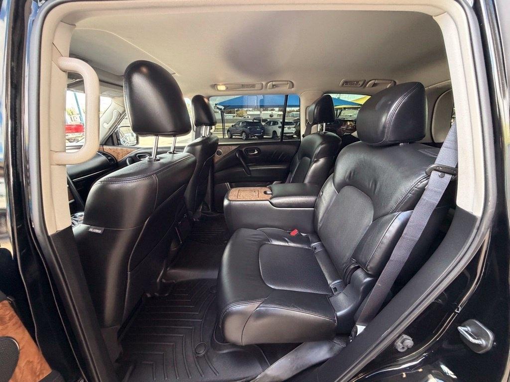 Nissan Armada  2022