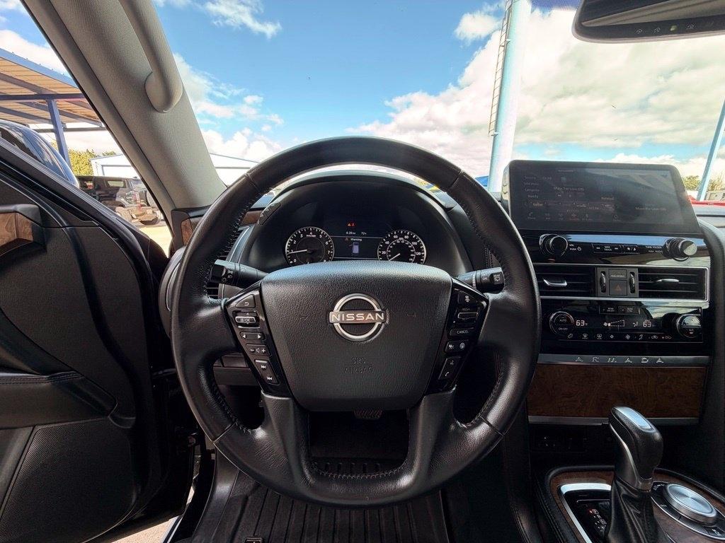 Nissan Armada  2022