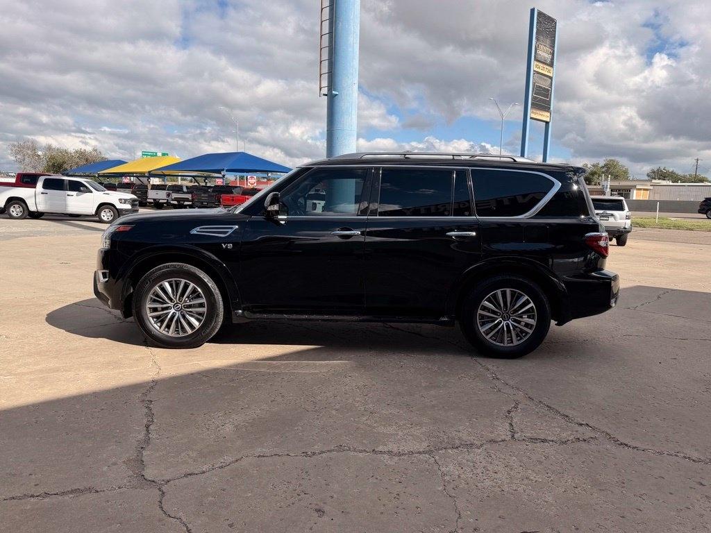Nissan Armada  2022