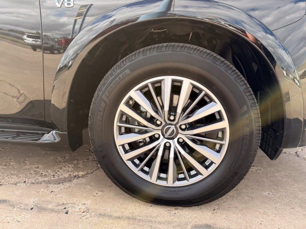 Nissan Armada  2022