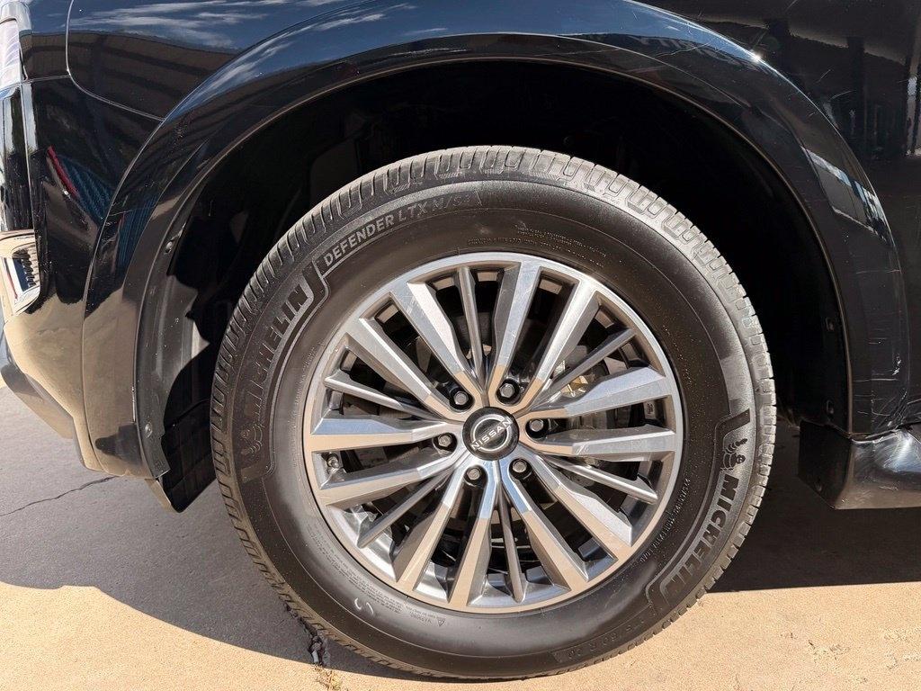 Nissan Armada  2022
