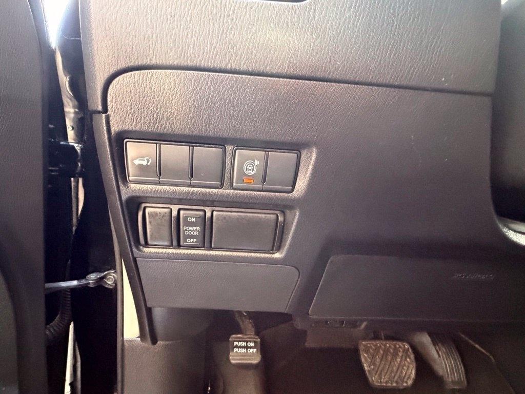 Nissan Armada  2022