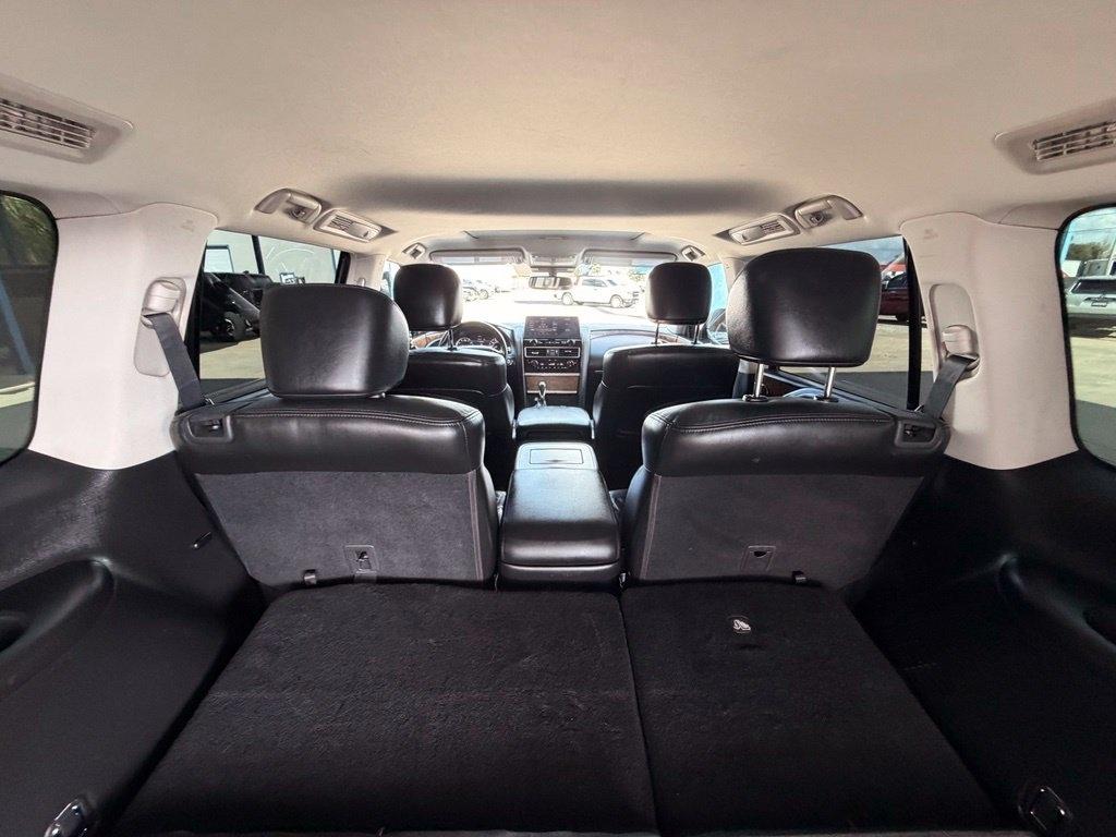 Nissan Armada  2022