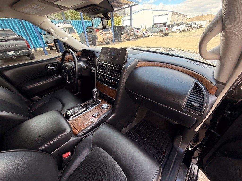 Nissan Armada  2022
