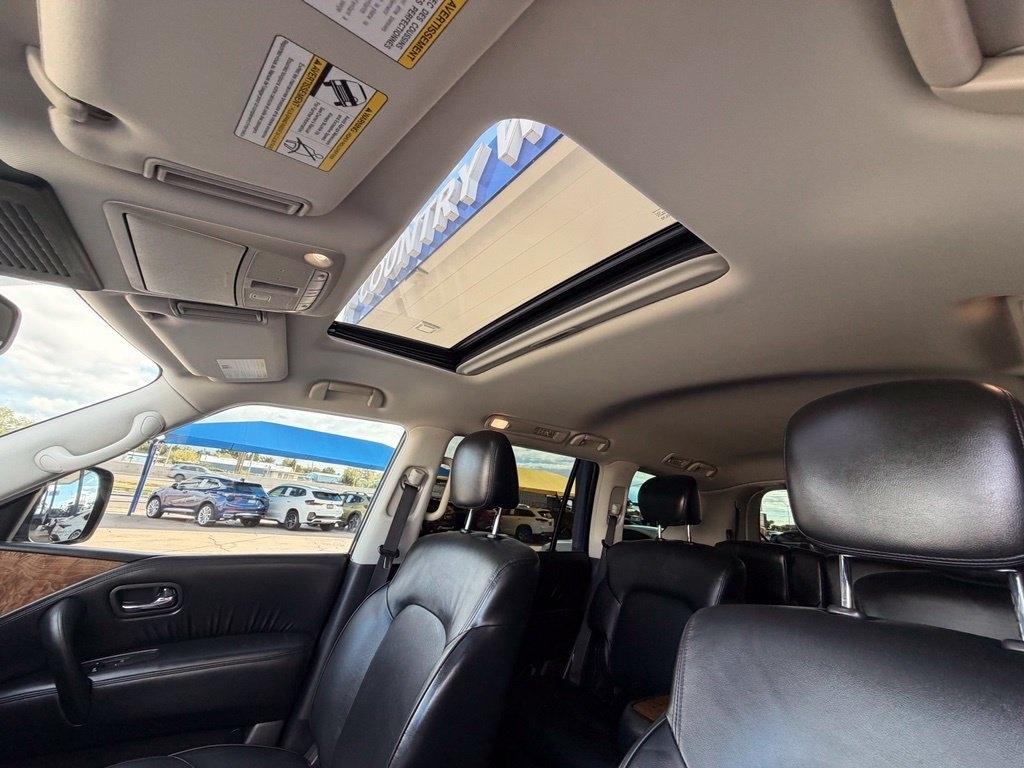 Nissan Armada  2022
