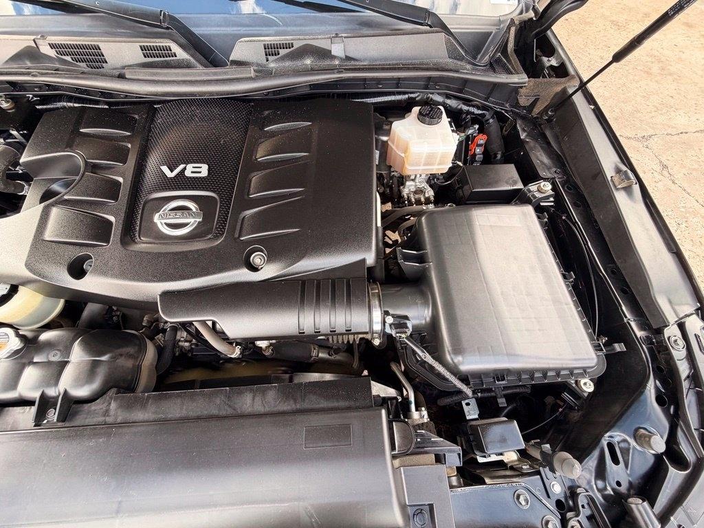 Nissan Armada  2022