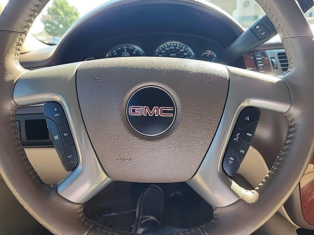GMC Yukon XL  2013
