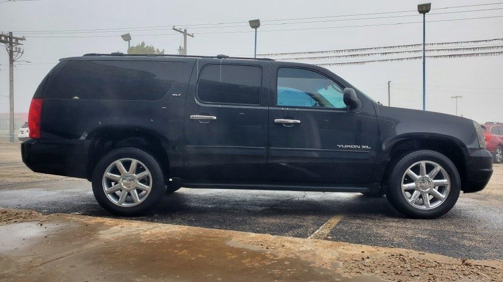 GMC Yukon XL  2013