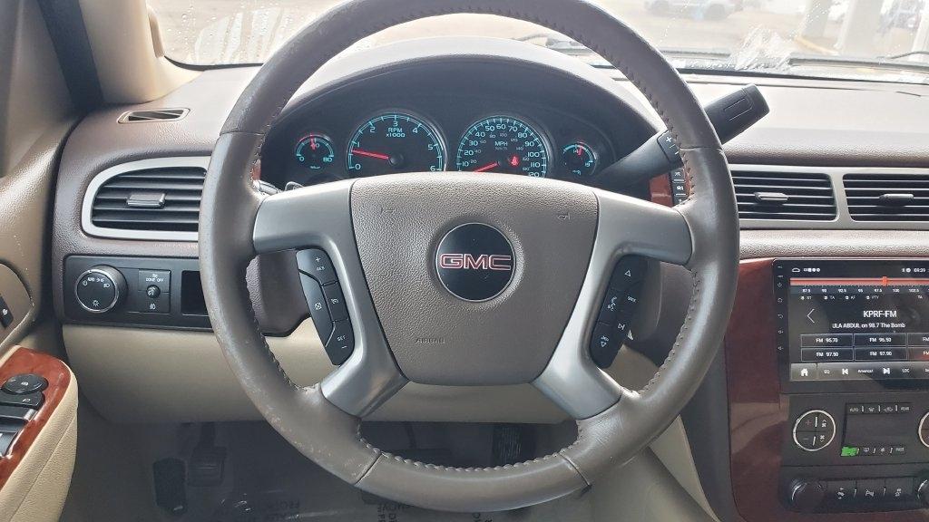 GMC Yukon XL  2013