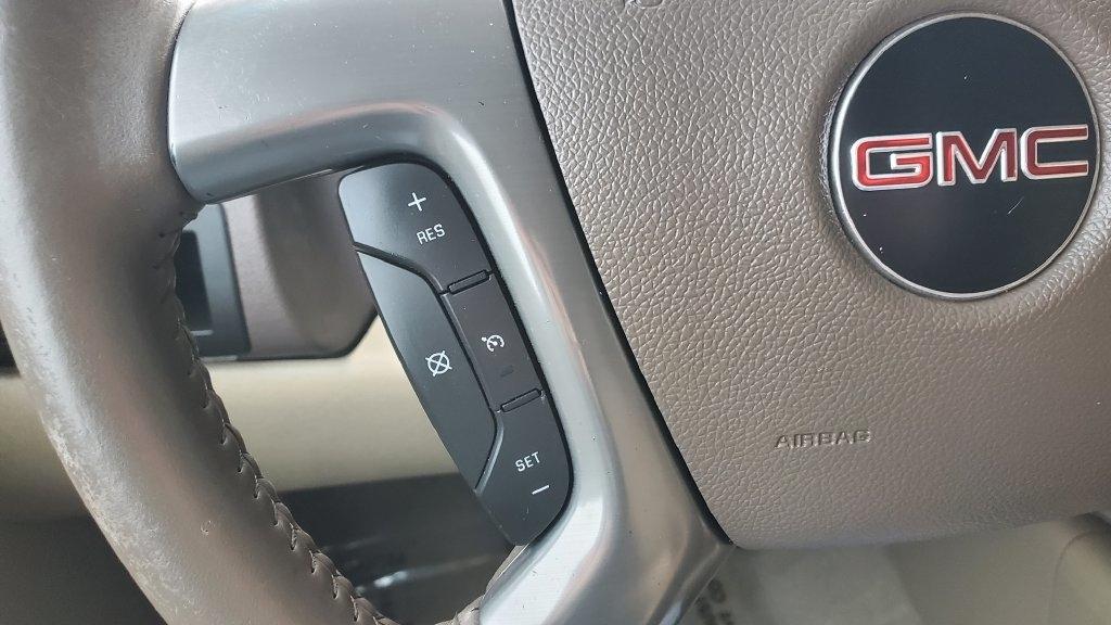 GMC Yukon XL  2013