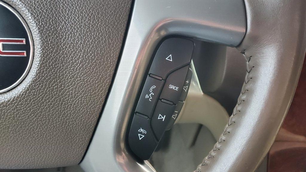 GMC Yukon XL  2013