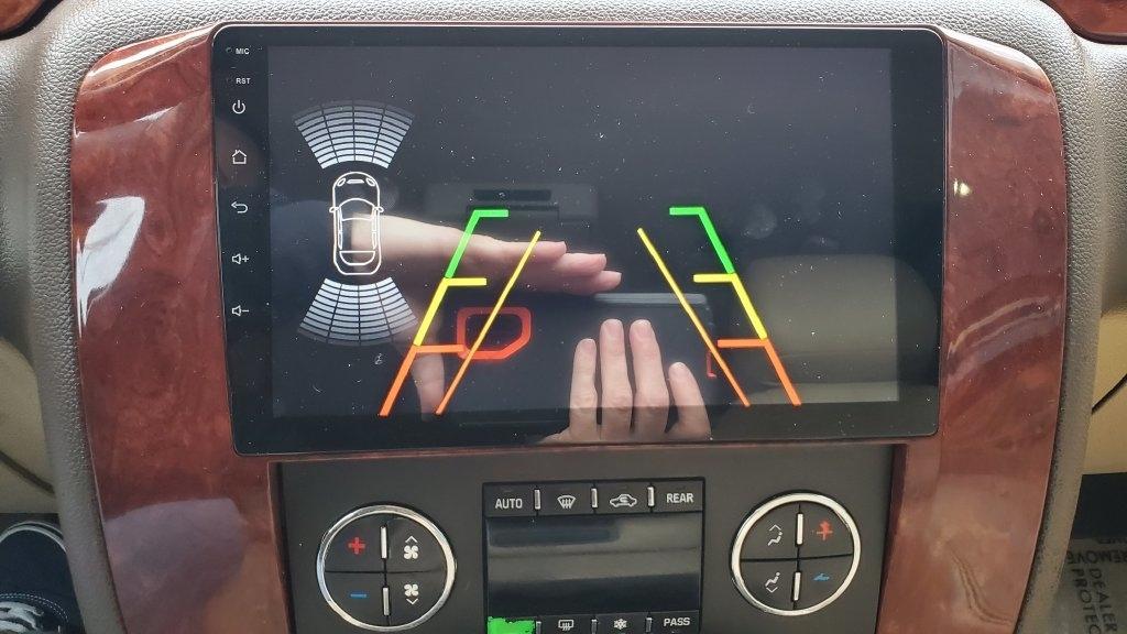 GMC Yukon XL  2013