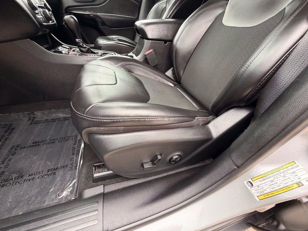 Jeep Cherokee  2019