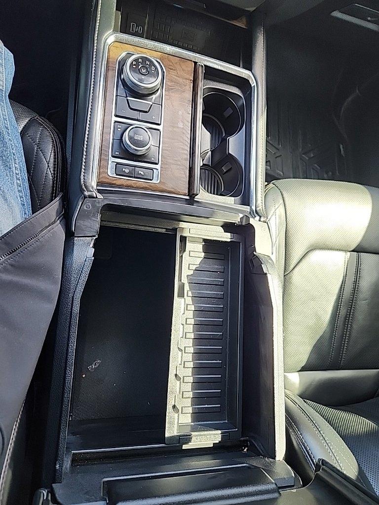 Ford Expedition  2021