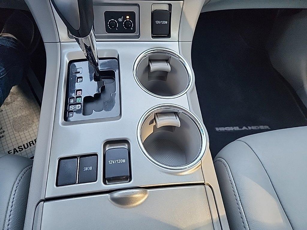 Toyota Highlander  2012