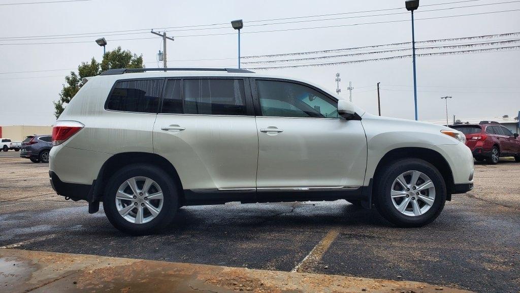 Toyota Highlander  2012