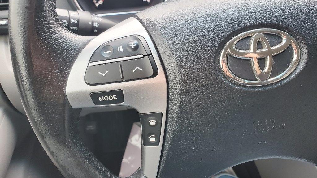 Toyota Highlander  2012