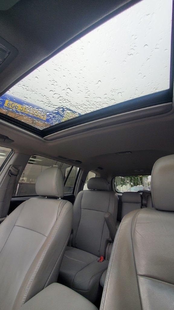 Toyota Highlander  2012