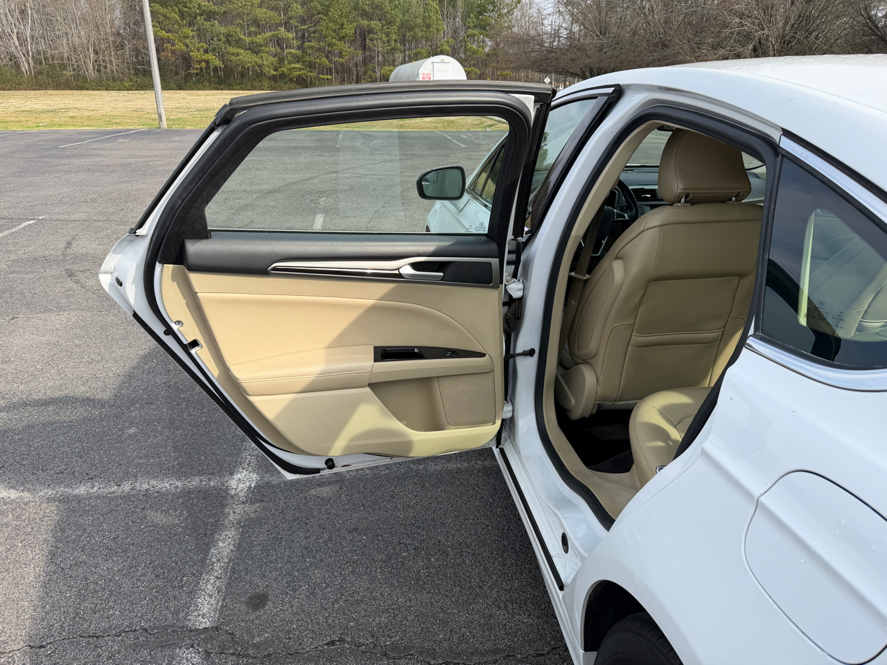 Ford Fusion 4dr Sdn SE FWD 2016