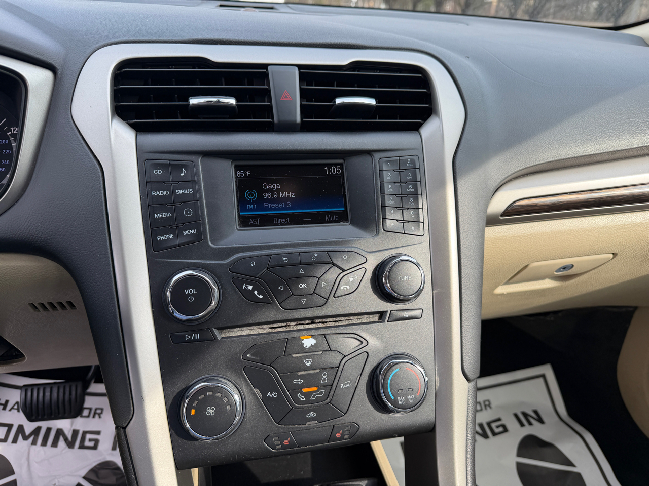 Ford Fusion 4dr Sdn SE FWD 2016