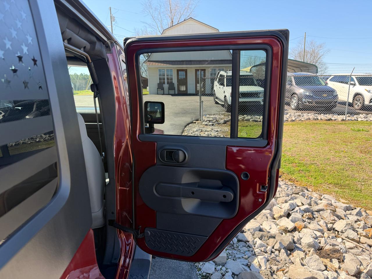 Jeep Wrangler Unlimited 4WD 4dr Sahara 2010