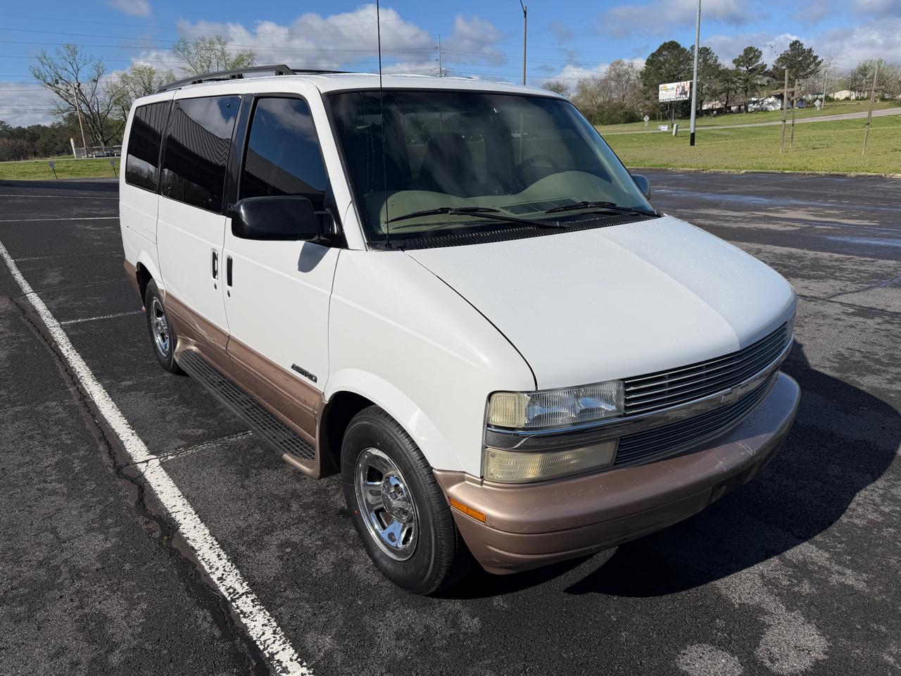Chevrolet Astro Passenger 111" WB RWD 2001