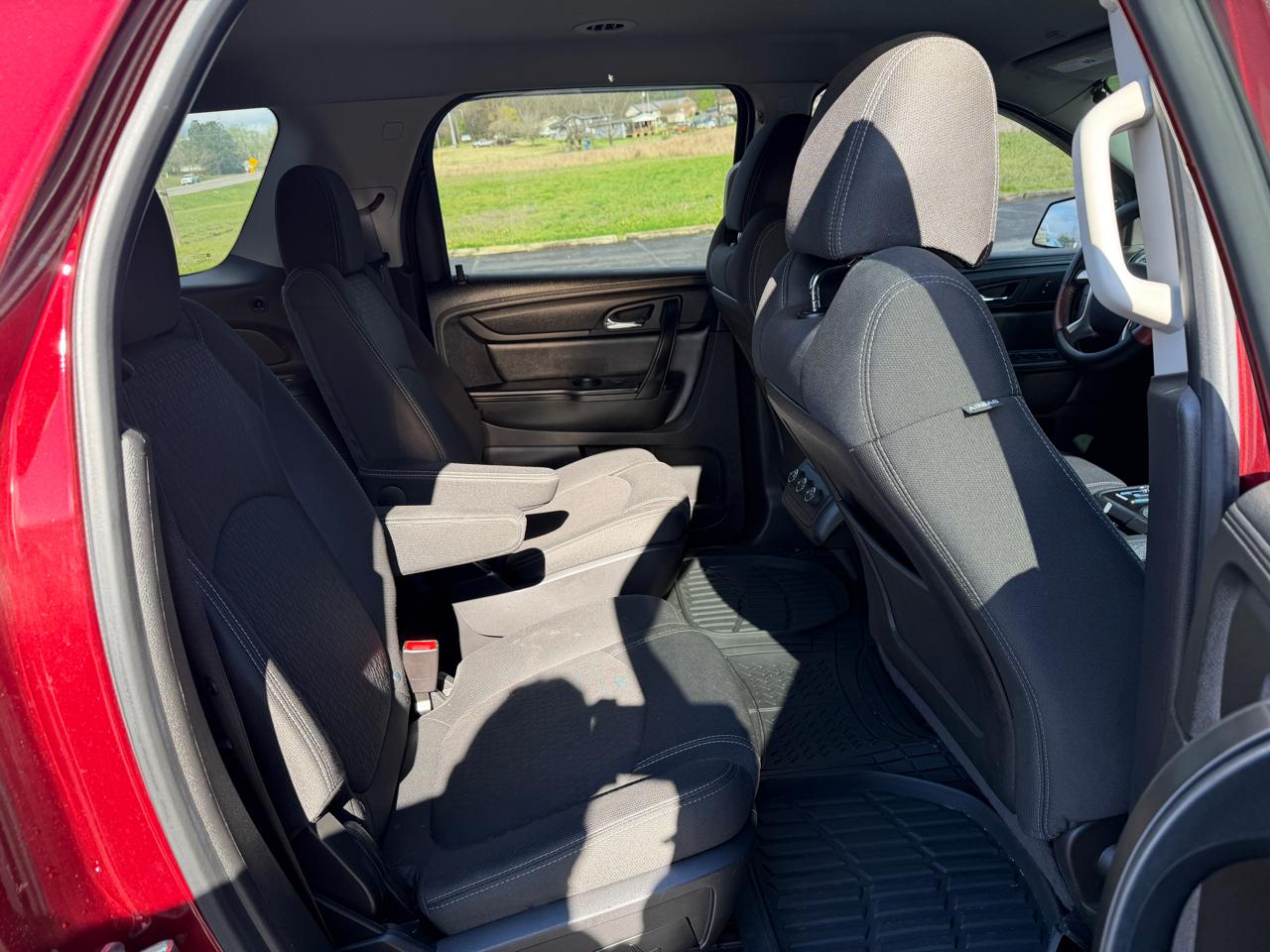 GMC Acadia FWD 4dr SLE w/SLE-2 2015