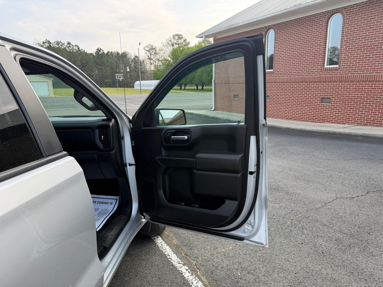 Chevrolet Silverado 1500 2WD Crew Cab 147" Custom 2021