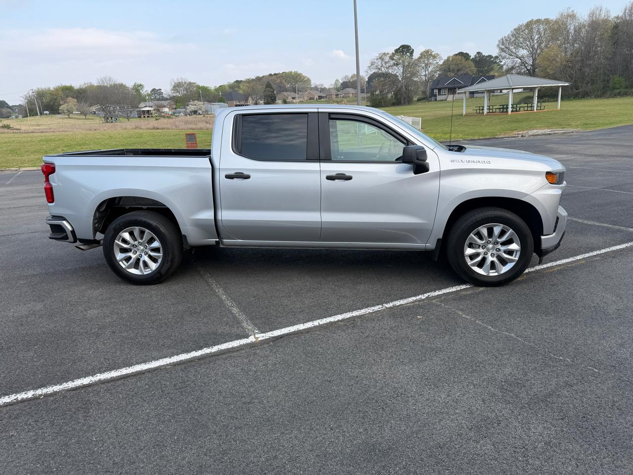 Chevrolet Silverado 1500 2WD Crew Cab 147" Custom 2021