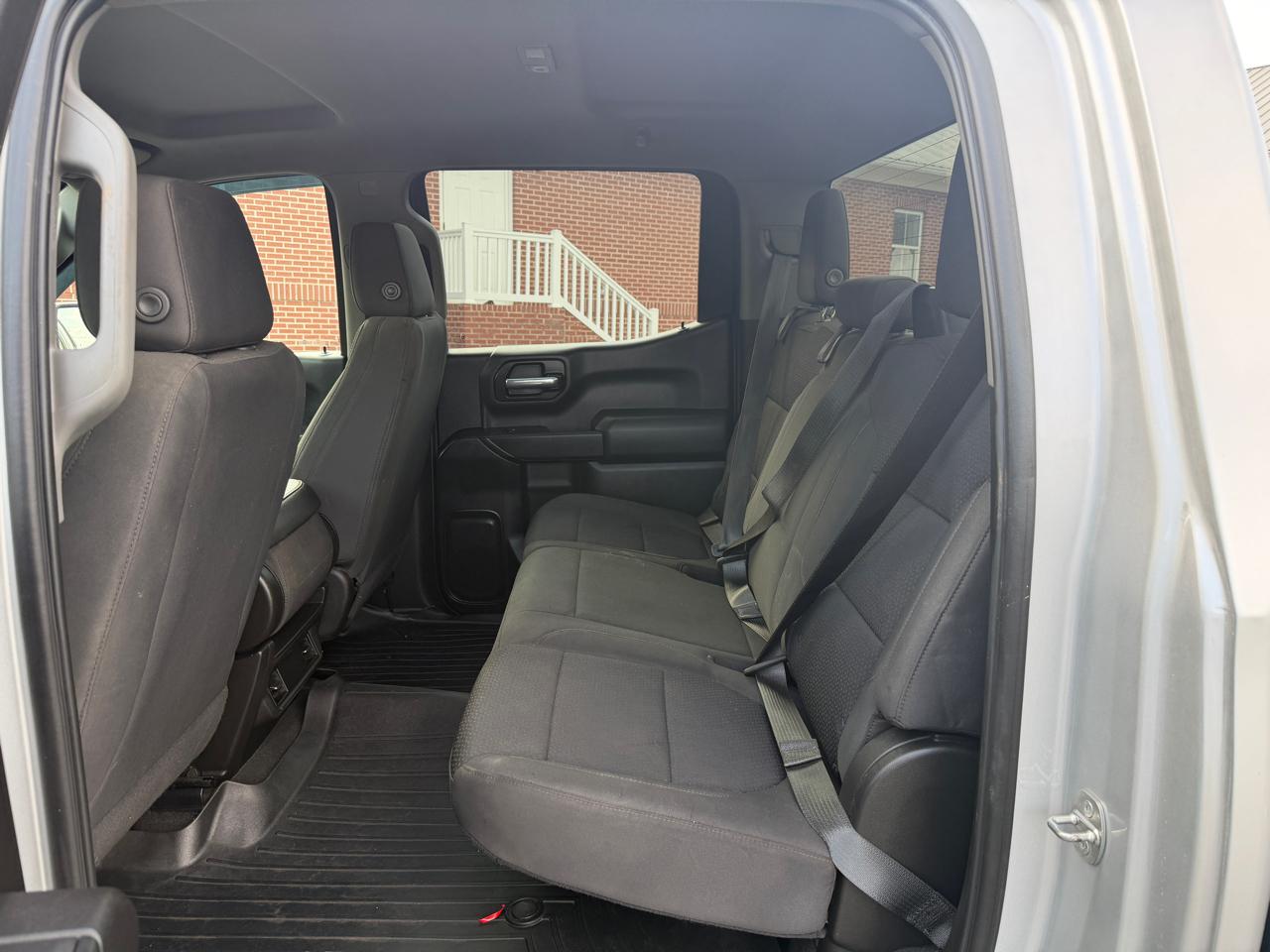 Chevrolet Silverado 1500 2WD Crew Cab 147" Custom 2021