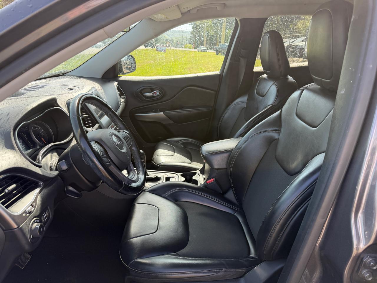 Jeep Cherokee Latitude Plus 4x4 2020