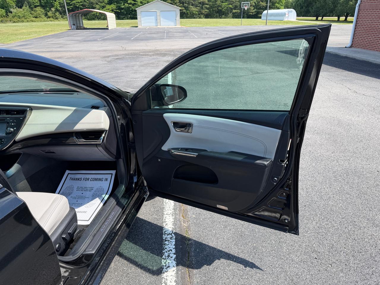 Toyota Avalon Hybrid 4dr Sdn XLE Premium (Natl) 2015