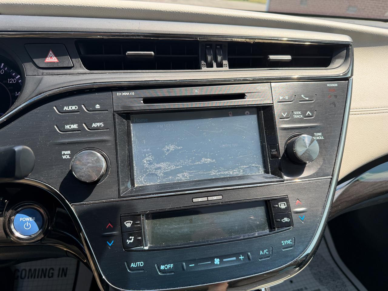 Toyota Avalon Hybrid 4dr Sdn XLE Premium (Natl) 2015