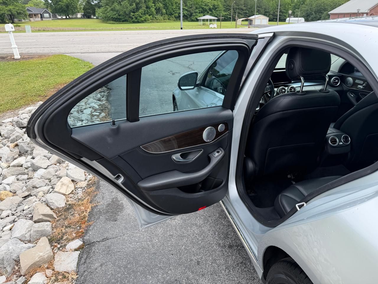 Mercedes-Benz C-Class 4dr Sdn C 300 4MATIC 2015