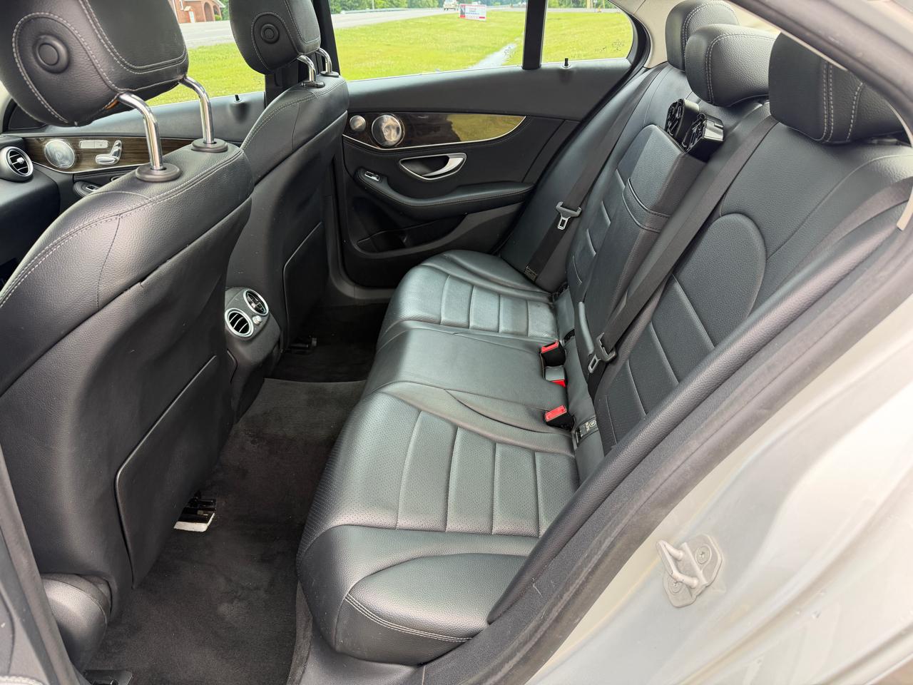 Mercedes-Benz C-Class 4dr Sdn C 300 4MATIC 2015