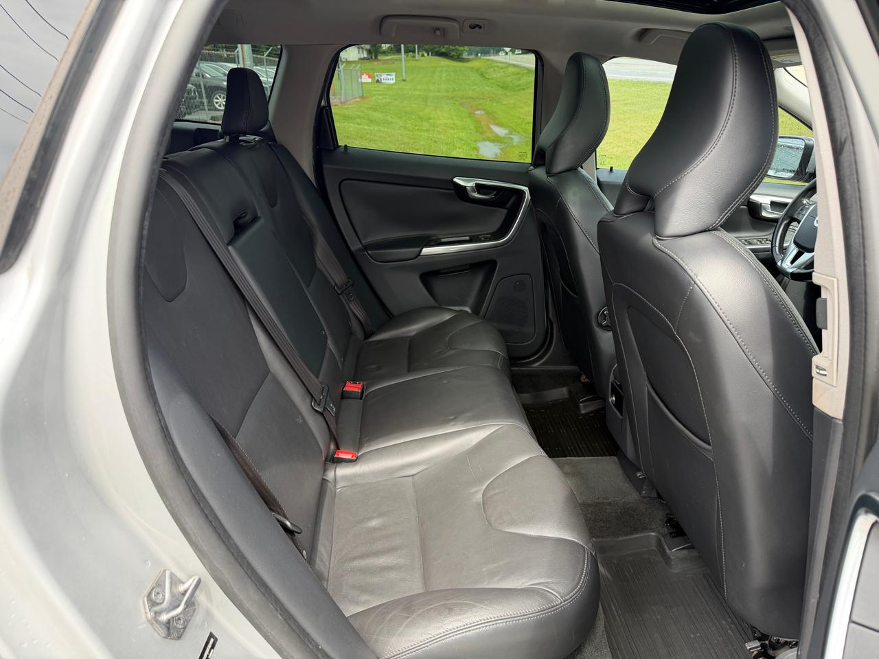 Volvo XC60 FWD 4dr T6 Drive-E Platinum 2015
