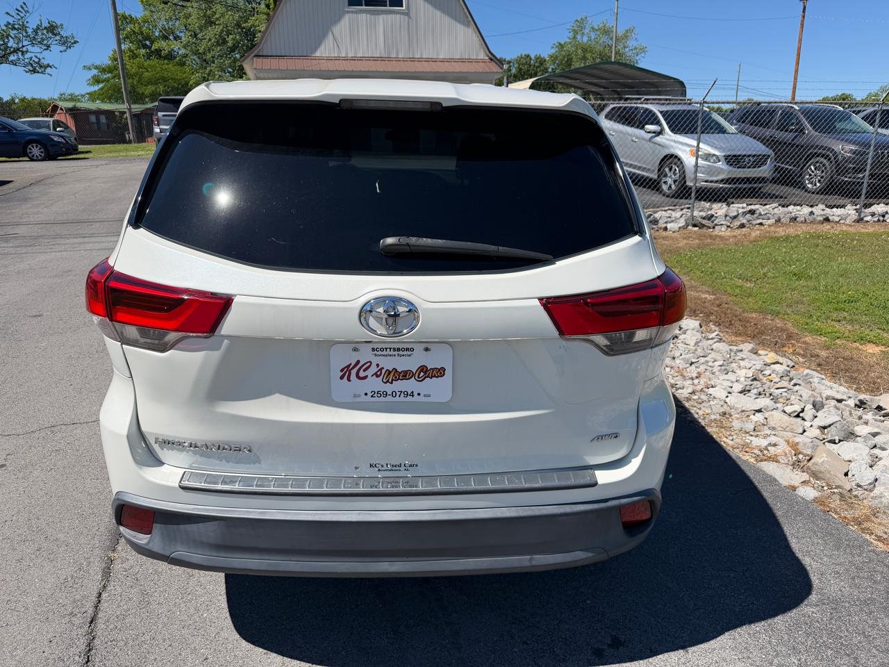 Toyota Highlander LE V6 AWD (Natl) 2018