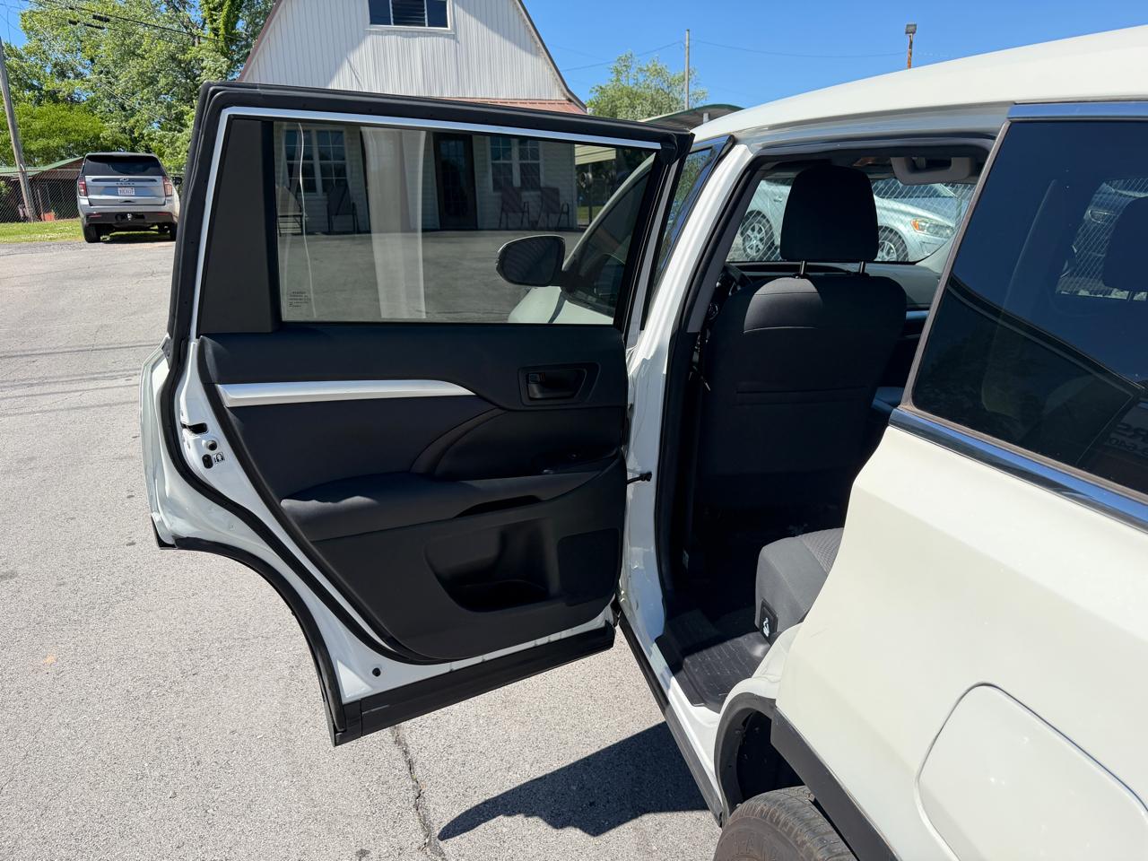 Toyota Highlander LE V6 AWD (Natl) 2018