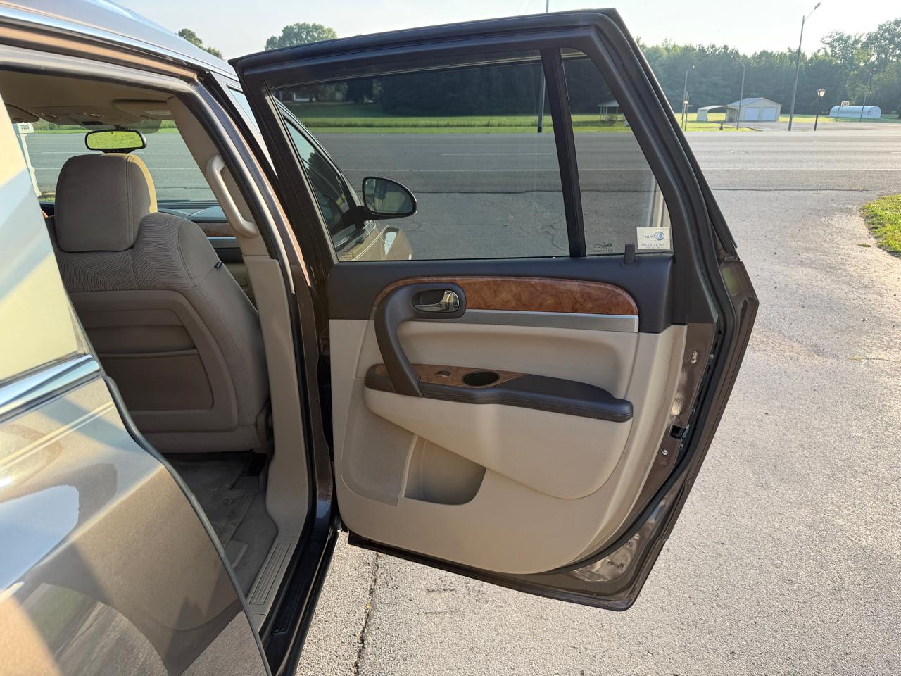 Buick Enclave AWD 4dr CX 2011