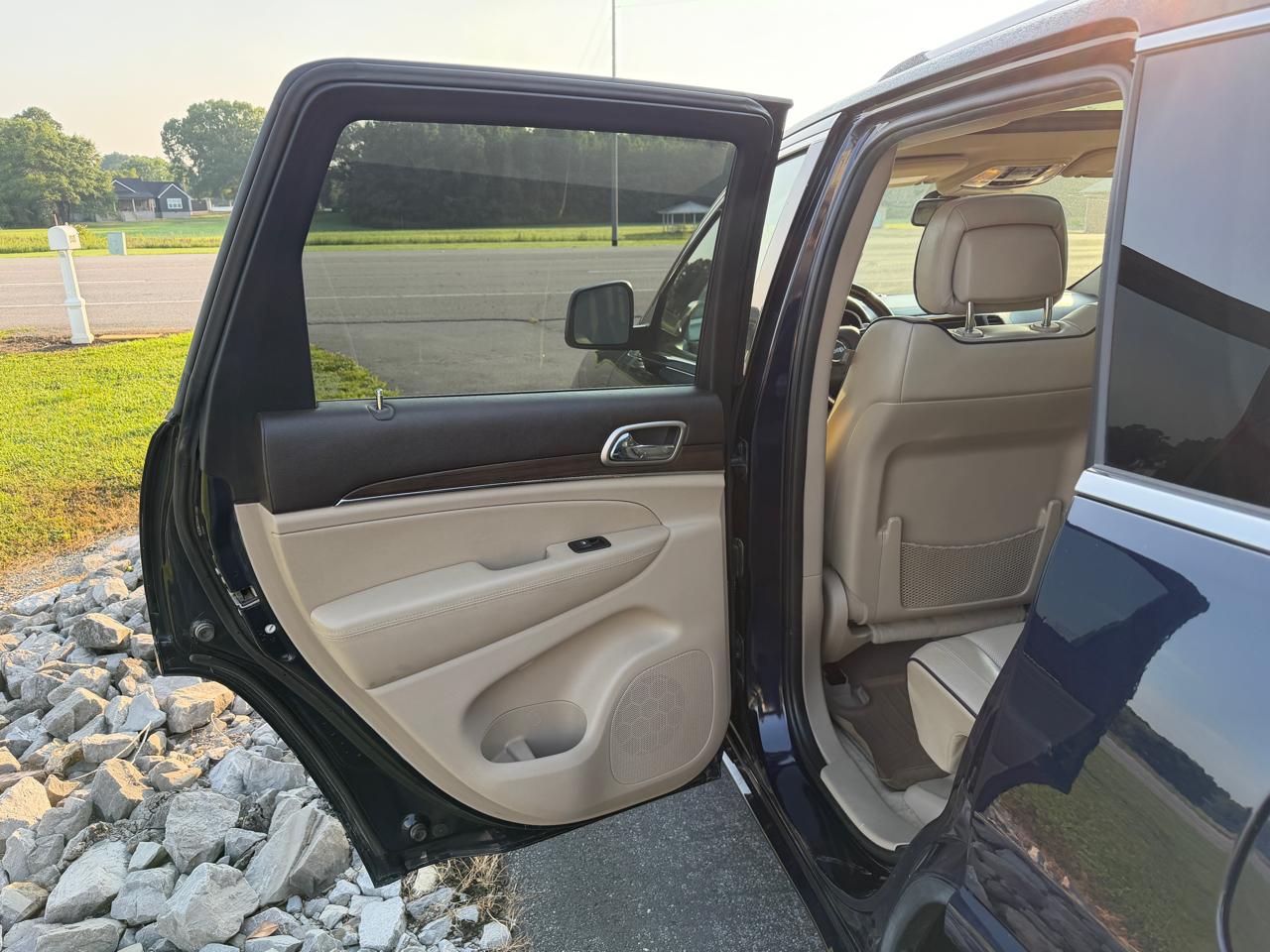 Jeep Grand Cherokee 4WD 4dr Overland 2015