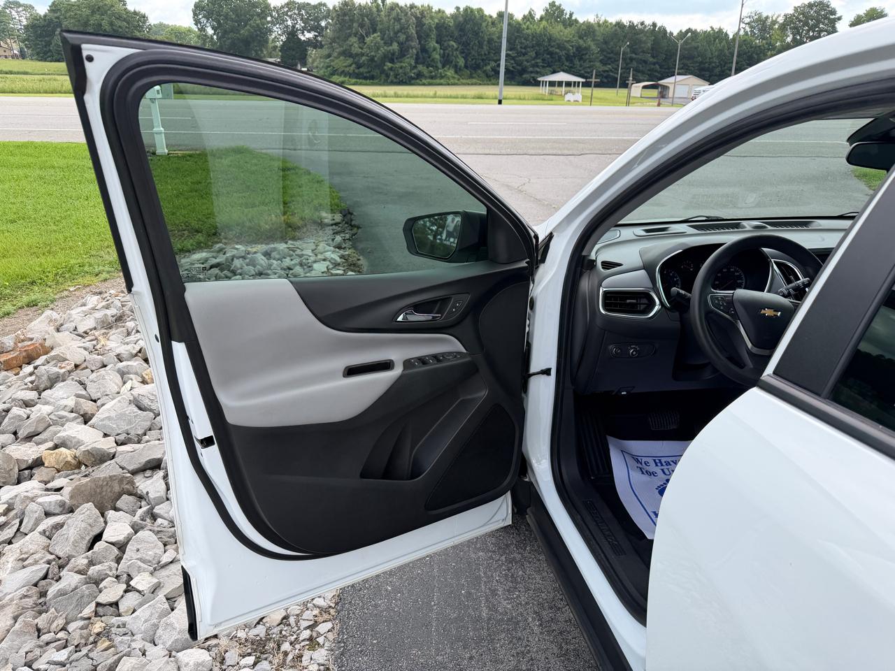 Chevrolet Equinox AWD 4dr LS w/1FL 2022