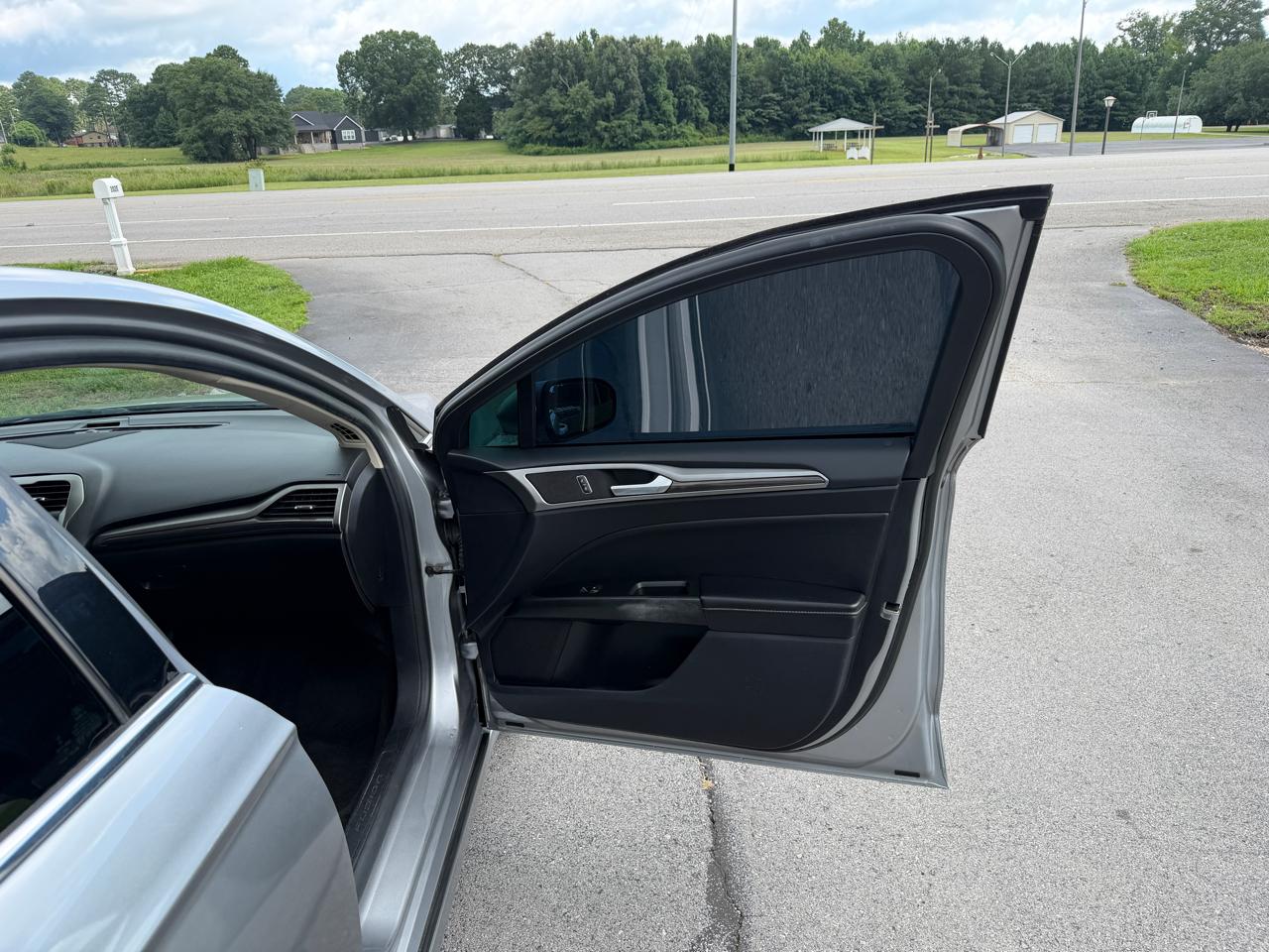 Ford Fusion SEL FWD 2020