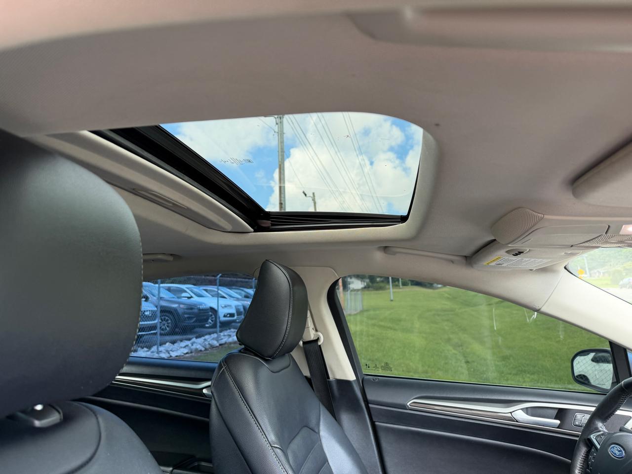 Ford Fusion SEL FWD 2020