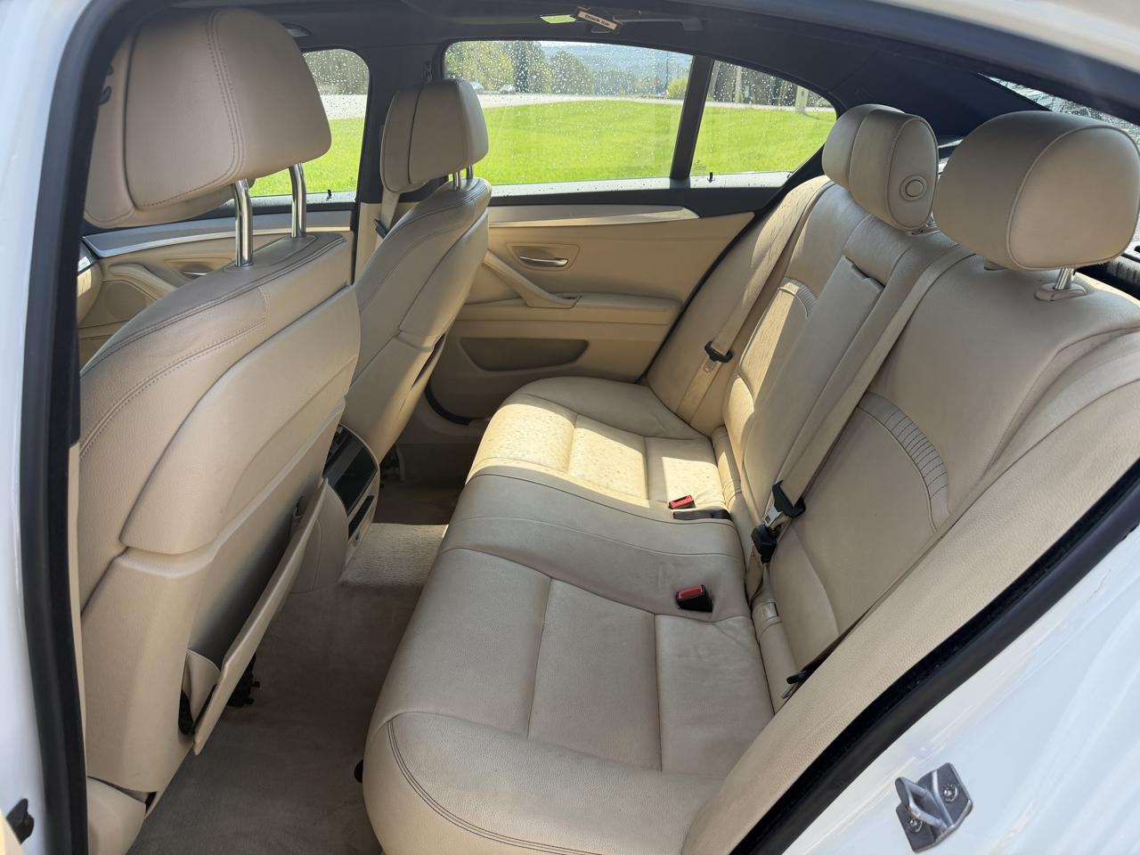 BMW 5 Series 4dr Sdn 535i RWD 2014