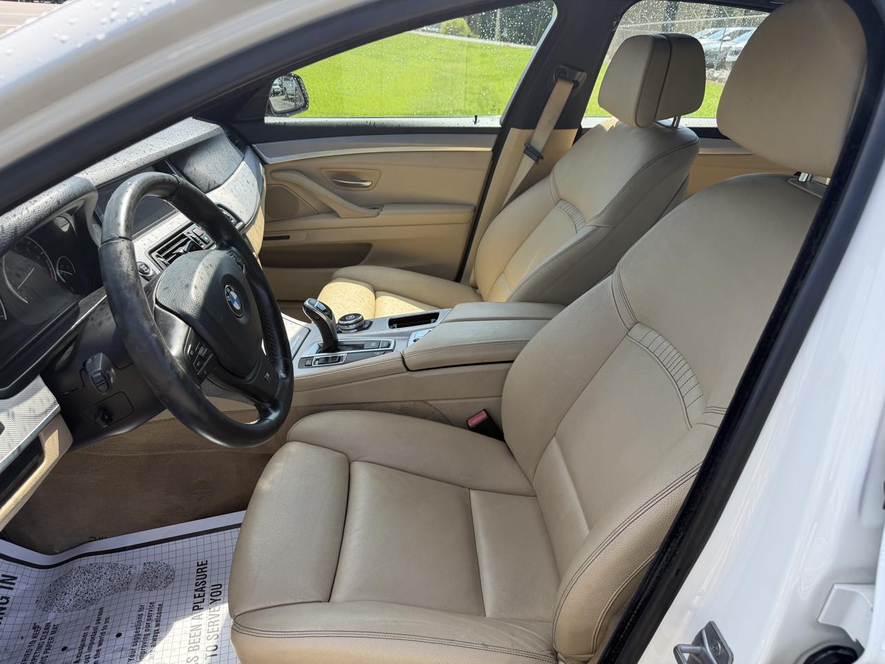BMW 5 Series 4dr Sdn 535i RWD 2014