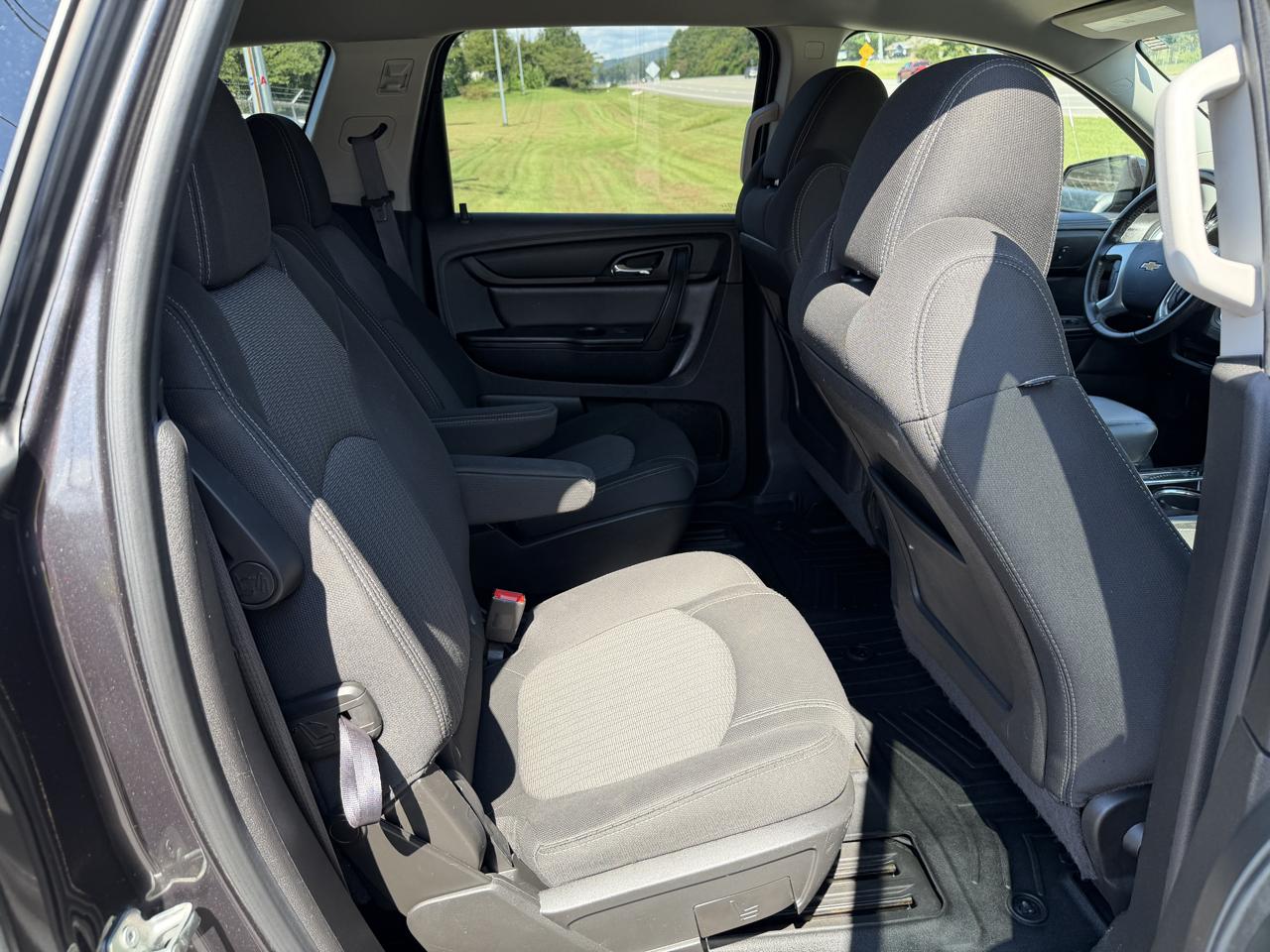 Chevrolet Traverse FWD 4dr LT w/2LT 2015